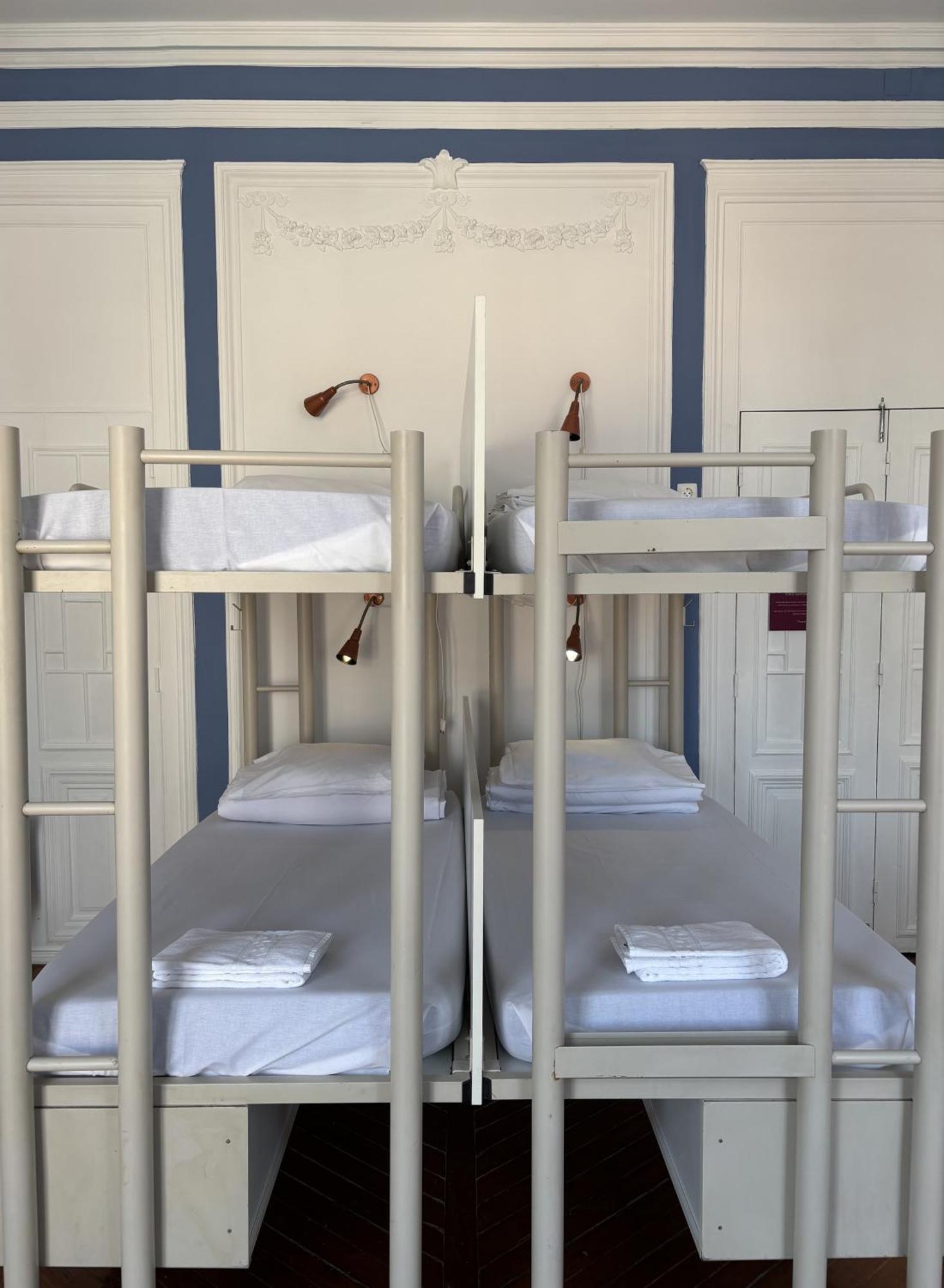 10-Bed Mixed Dormitory Room