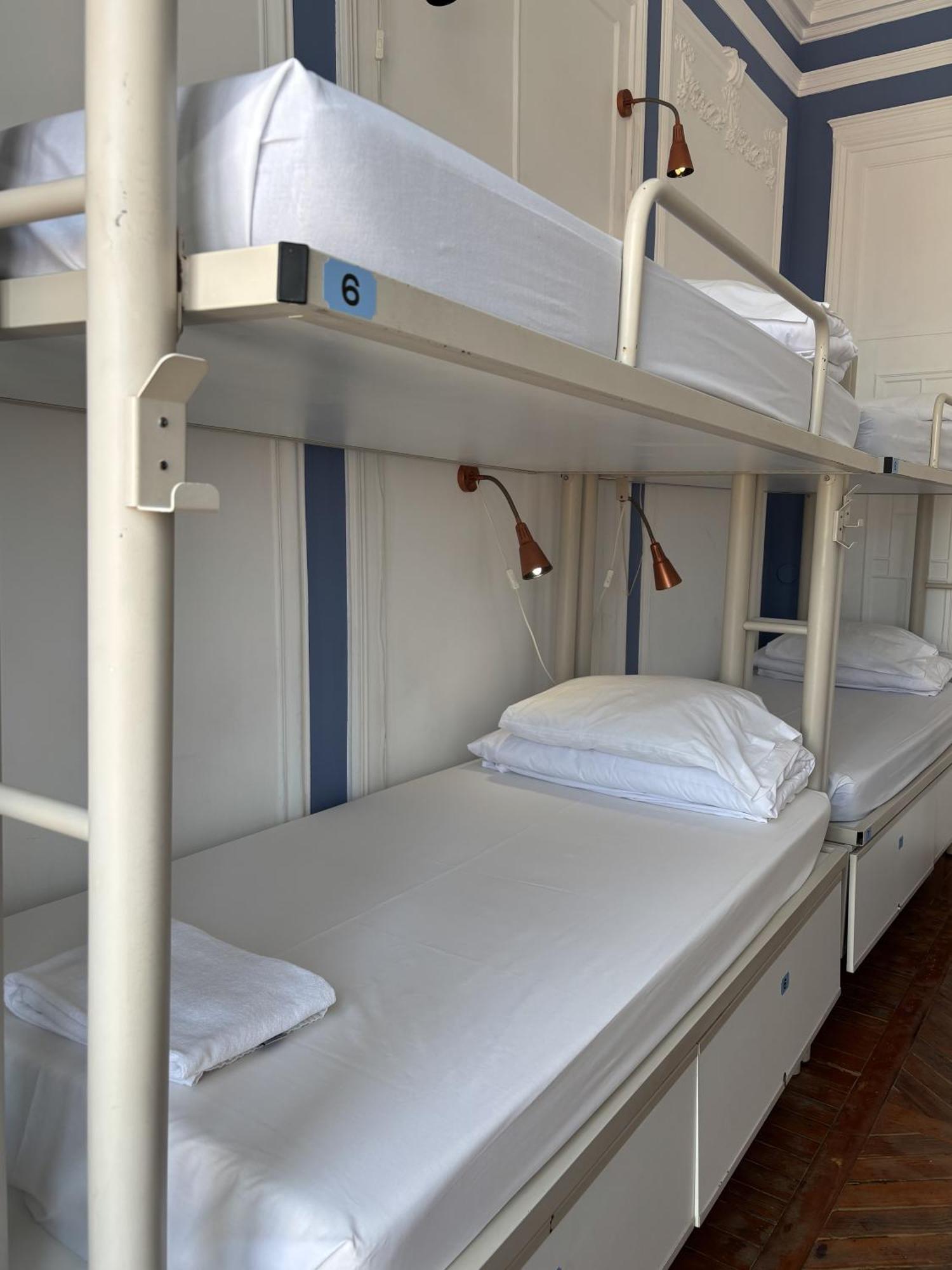 10-Bed Mixed Dormitory Room